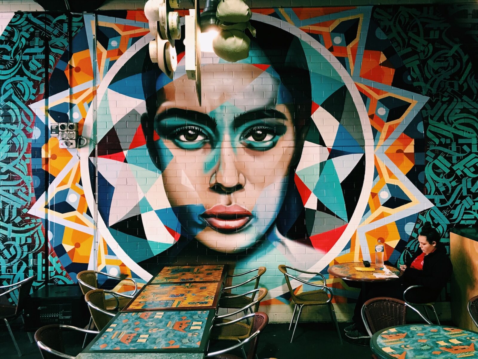 graffitis muraux
